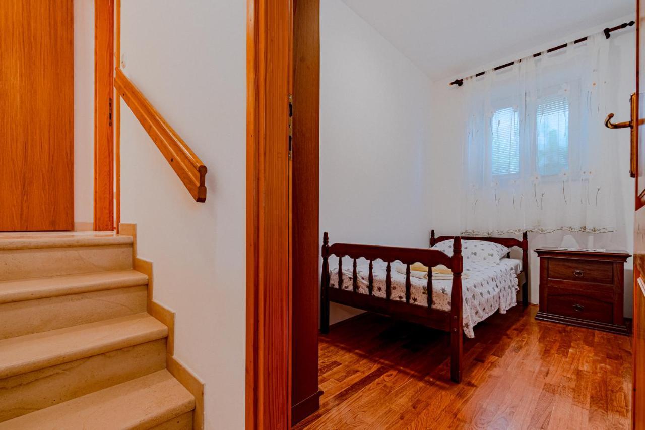 Apartment Ruzica Zrnovo ภายนอก รูปภาพ